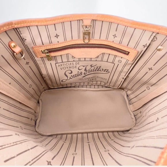 Louis Vuitton Neverfull PM - Picture 12 of 15